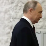 Российские чиновники готовят основания для отказа Путина от поездки на переговоры в Стамбул 15 мая. Кремль сомневается в доверии к Украине.