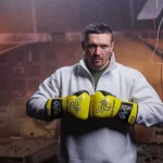 Александр Усик завершает карьеру после боёв с Даниэлем Дюбуа и Тайсоном Фьюри. Первый из них состоится 19 июля 2025 года.
