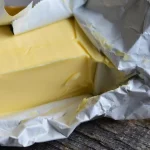 Сливочное масло в Украине подорожало на 73% за год, а в мае 2025 года цены выросли лишь на 2%. Рынок молочных продуктов демонстрирует общую стабильность.