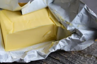 Сливочное масло в Украине подорожало на 73% за год, а в мае 2025 года цены выросли лишь на 2%. Рынок молочных продуктов демонстрирует общую стабильность.