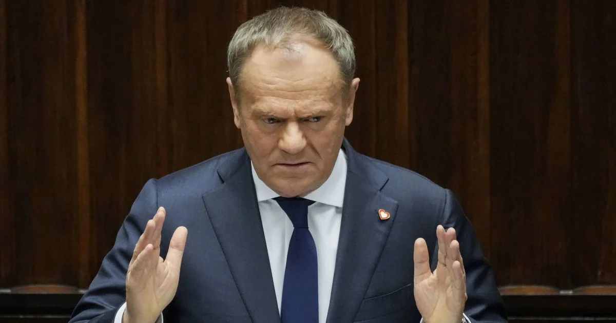 Дональд Туск заявил, что мир ожидает немедленного и безусловного прекращения огня. Украина подтвердила готовность к переговорам с Россией.