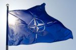 В НАТО не ведутся обсуждения требования России о гарантиях нерасширения на восток, ссылаясь на международное право и внутренние принципы Альянса.