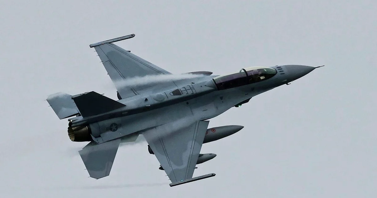 США отправили в Украину неисправные истребители F-16 с авиабазы Дэвис-Монтан. Самолёты предназначены исключительно для разборки на запчасти.
