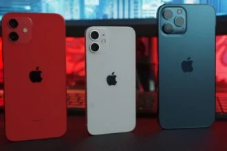 Дональд Трамп угрожает Apple 25% пошлиной, если производство iPhone не вернётся в США. Это может увеличить цену смартфона до $3 500.