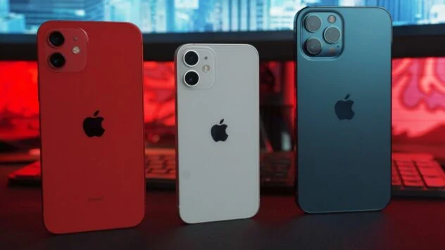 Дональд Трамп угрожает Apple 25% пошлиной, если производство iPhone не вернётся в США. Это может увеличить цену смартфона до $3 500.