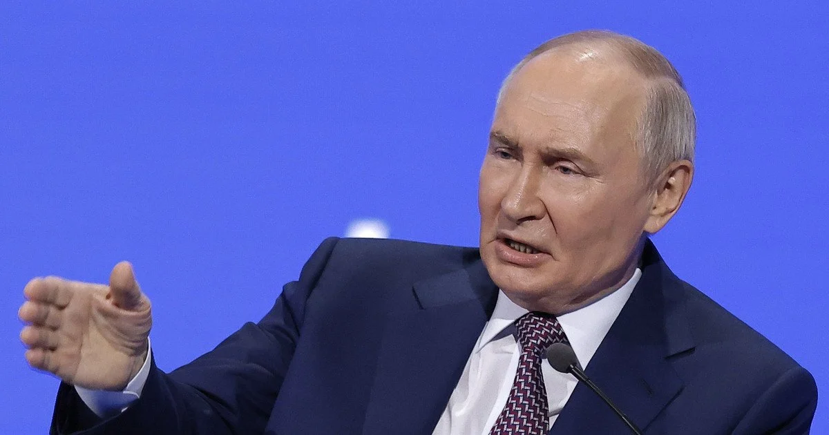 Разведка США считает, что Путин скорректировал военные цели: сосредоточился на удержании оккупированных территорий и стабилизации экономики, пишет CNN.