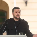 Украина готова к переговорам в Стамбуле, если Россия подтвердит полное прекращение огня с 12 мая, заявил Владимир Зеленский в обращении.