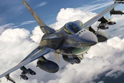 США одобрили продажу Украине оборудования для истребителей F-16 на $310 млн: в пакет входят модернизация, обслуживание, запчасти и техника.