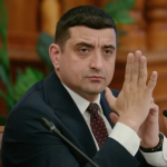 Кандидат в президенты Румынии Джордже Симион требует от Украины компенсации за поддержку и выступает за нейтралитет в войне с Россией.
