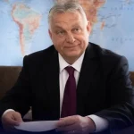 Виктор Орбан заявил, что переговоры по Украине должны вестись между Россией и США, назвав Украину стороной, проигрывающей войну.
