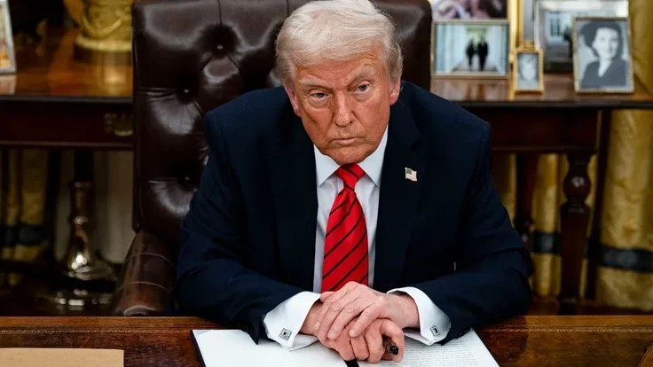 Дональд Трамп досрочно покинул саммит G7 в Канаде, не проведя запланированную встречу с Владимиром Зеленским. Причина — ситуация на Ближнем Востоке.