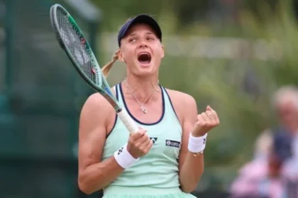 Даяна Ястремская вышла в финал травяного турнира WTA 250 в Ноттингеме, победив Магду Линетт из Польши в двух сетах.
