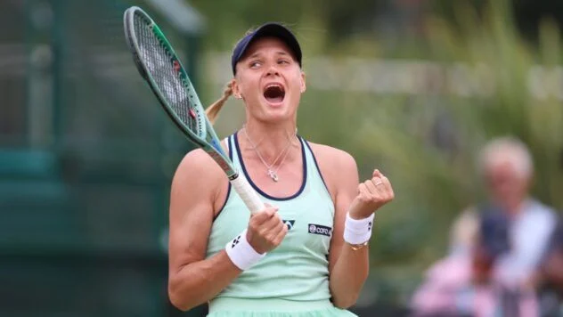 Даяна Ястремская вышла в финал травяного турнира WTA 250 в Ноттингеме, победив Магду Линетт из Польши в двух сетах.