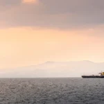 Парламент Ирана поддержал идею закрытия Ормузского пролива после авиаударов США по ядерным объектам страны. Решение пока не окончательное.
