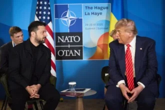 Зеленский поделился деталями разговора с Трампом, обсудив ПВО, дроны и ситуацию на фронте, а также возможность совместного производства оружия.