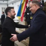 Зеленский наградил Анджея Дуду орденом Свободы за поддержку Украины и укрепление сотрудничества. Президент Польши прибыл в Киев с прощальным визитом.