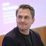 Верховная Рада утвердила Руслана Кравченко на пост генерального прокурора. Что известно о его карьере, делах и работе в прокуратуре.
