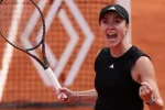 Элина Свитолина обыграла Анну Бондарь в первом раунде Уимблдона-2025 и вышла во второй круг, подтвердив стабильность выступлений на турнире.