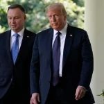 Президент Польши Анджей Дуда поговорил с Дональдом Трампом. Обсудили итоги выборов в Польше и сотрудничество Варшавы с США.