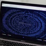 Disney и Universal обвинили Midjourney в незаконном использовании защищённых персонажей и требуют компенсации и блокировки сервиса через суд.