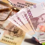 С 1 июня пенсионеры 70+, переселенцы и украинцы за границей получат доплаты и упрощения в начислении пенсий и страхового стажа.