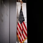 Атака дронов Украины на российскую авиабазу вызвала тревогу в США. Аналитики заявляют: американская ПВО не готова к новым воздушным угрозам.