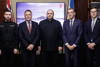 Норвегия начнёт производить надводные дроны в Украине вместе с Kongsberg. Соглашение — часть поддержки морской коалиции против агрессии РФ.