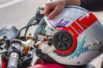 Учёные разработали эффективную подкладку для шлемов на основе крахмального аэро-геля, которая поглощает до 70% ударной силы и обеспечивает мощную защиту от сотрясения мозга.
