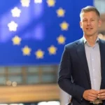 Оппозиционный лидер Петер Мадяр обвинил премьер-министра Орбана в провале кампании "Voks 2025", отметив низкую активность избирателей и неоправданные расходы.