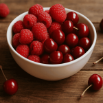 Узнайте, к чему снятся красные ягоды — их вкус, количество и действия с ними могут кардинально изменить значение сна.