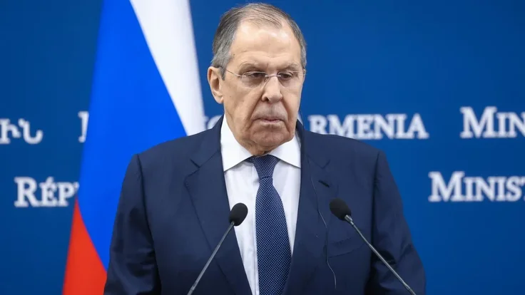 Сергей Лавров предложил Венгрии объединиться для защиты нацменьшинств на Украине и обвинил Киев в притеснении русскоязычных и других групп.
