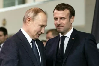 Макрон и Путин провели первый телефонный разговор с 2022 года, обсудив войну в Украине и ситуацию на Ближнем Востоке.