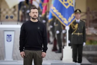 Президент Зеленский прибыл в Рим для участия в конференции URC 2025 по восстановлению Украины, где соберутся мировые лидеры и бизнес.