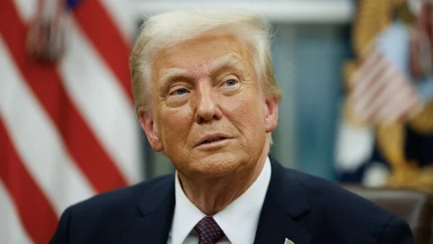 США вводят с 1 августа 30% пошлины на импорт из ЕС и Мексики. Трамп требует переноса производств в США или заключения новых торговых соглашений.