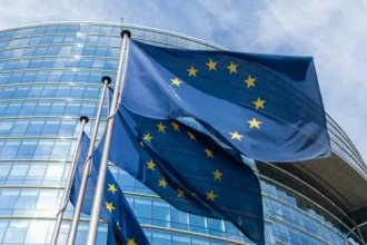 Еврокомиссия не настаивает на разделении переговоров Украины и Молдовы по вступлению в ЕС — это решение оставлено за странами-членами Евросоюза.