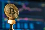 Биткоин обновил исторический максимум, достигнув $113 тыс. Трейдеры и институты нацелены на $120 тыс. и выше, растёт спрос на опционы и фьючерсы.