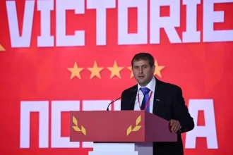 ЦИК Молдовы отказала блоку «Победа» в регистрации на выборы из-за связей с Иланом Шором, подозрений в нелегальном финансировании и нарушениях закона.