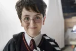 HBO начал съемки сериала о Гарри Поттере в Великобритании. Распределены главные роли, премьера запланирована на 2027 год. Подробности кастинга и производства.