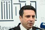Спикер парламента Армении Ален Симонян предложил рассмотреть блокировку российских телеканалов из-за их влияния на внутренние дела страны.