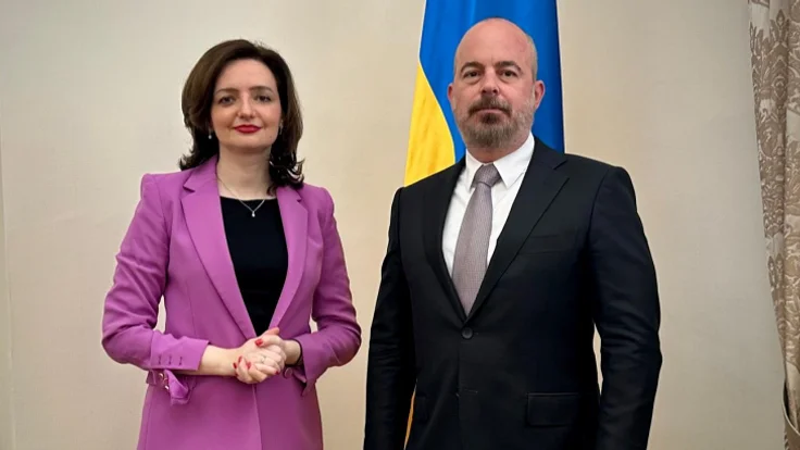 МИД Украины вызвал поверенного США для обсуждения военной помощи на фоне приостановки поставок боеприпасов из Пентагона.
