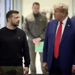 Зеленский и Трамп готовят телефонный разговор 4 июля для обсуждения приостановки поставок американского оружия Украине.