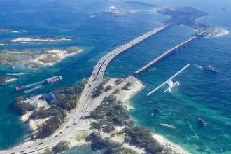 Rockstar инвестировала до $300 млн в реалистичную физику воды для GTA 6. Узнайте, как это повлияет на геймплей и графику игры.
