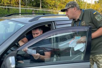 Молдова запретила въезд украинских авто без сертификата техосмотра. Также нужны паспорт, права, «Зелёная карта» и виньетка.
