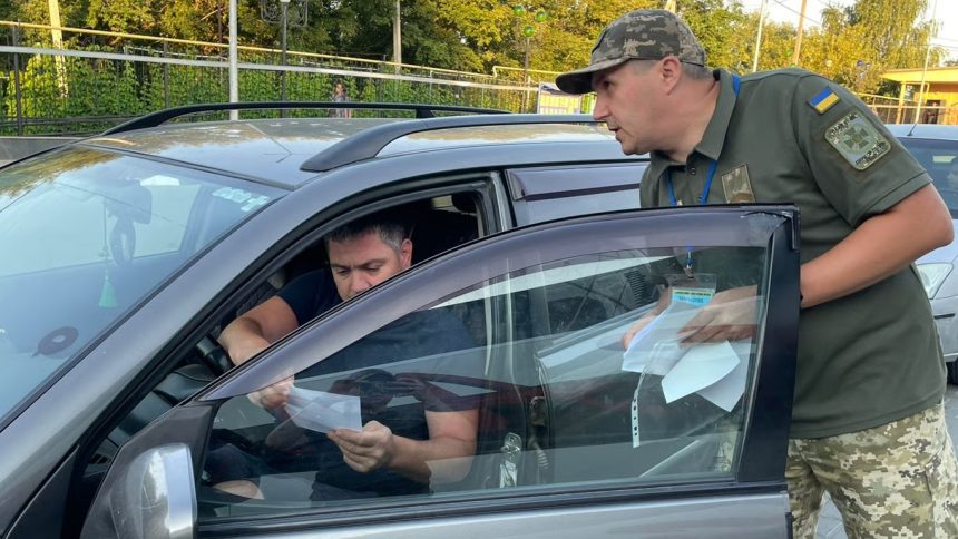 Молдова запретила въезд украинских авто без сертификата техосмотра. Также нужны паспорт, права, «Зелёная карта» и виньетка.