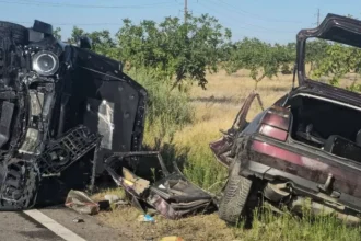 В Кагульском районе произошло ДТП, в котором погибли двое человек, а трое детей были госпитализированы. Подробности аварии и вызовы к водителям.