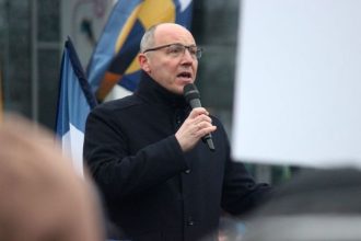 30 августа во Львове застрелен Андрей Парубий. Власти расследуют убийство экс-спикера Рады. В сети выложено видео момента убийства.
