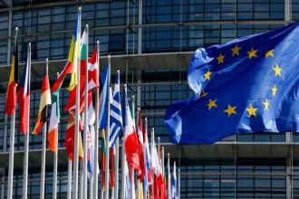 Литва предложила начать переговоры о вступлении Украины и Молдовы в ЕС без согласия Венгрии, с целевой датой вступления в 2030 году.