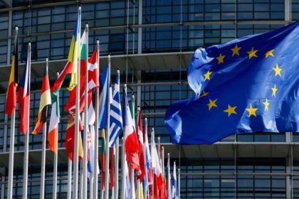 Литва предложила начать переговоры о вступлении Украины и Молдовы в ЕС без согласия Венгрии, с целевой датой вступления в 2030 году.