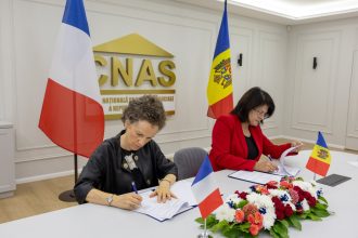 Молдова и Франция подписали соглашение: граждане, работающие во Франции, смогут получать пенсии и пособия без выезда из страны проживания.