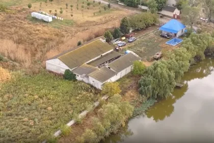 В 5 км от КПП Леушены-Албица выявлена подпольная фабрика сигарет. Изъяты 160 тыс. сигарет и табак. Задержан 40-летний мужчина с двойным гражданством.